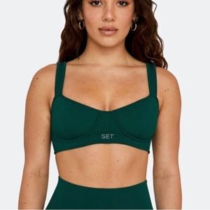 SET ACTIVE sculpt flex contour sports bra in mojito / forest green